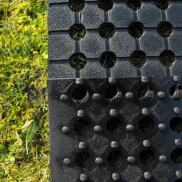 Polymax ARRAY Rubber Grass Mat | Bottom