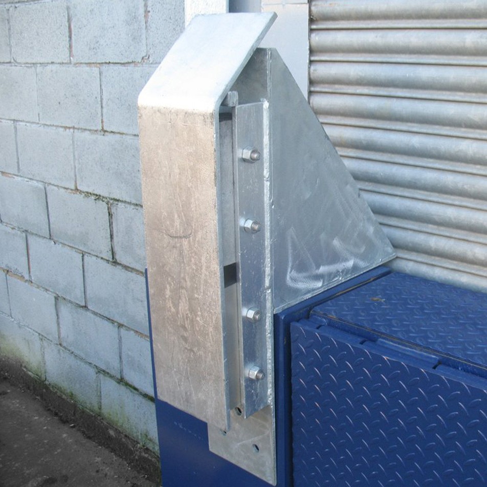 Steel Heavy Duty Dock Bumper With Front Plate 960L x 200W x 600H